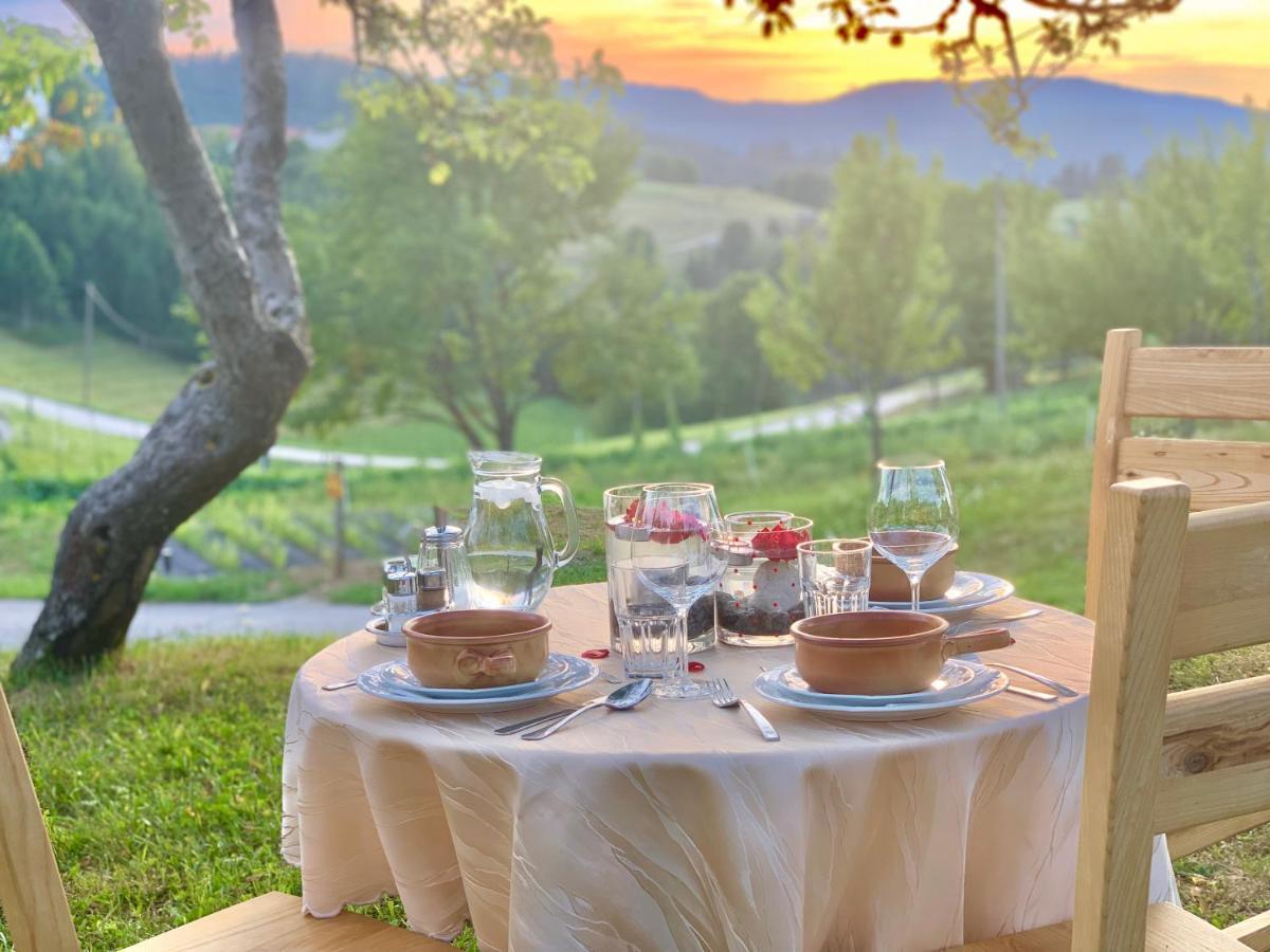 Farmház Tourist Farm Strle With Great Local Food Cerknica